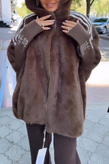 Plüschmantel mit Kapuze